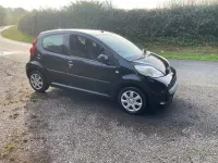 Used Peugeot 107 68 HP (50 kW) 2011 Black Hatchback