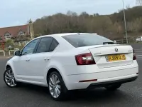 Used Skoda Octavia LAURIN & KLEMENT 190 HP (139 kW) 2019 White Hatchback