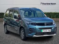 Używany Vauxhall Combo Ultimate 100 kW (136 KM) 2025 Niebieski Minivan