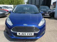 Begagnad Ford Fiesta Zetec 2015 Blå Halvkombi