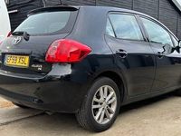 Used Toyota Auris 124 HP (91 kW) 2010 Black Hatchback