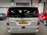 Usado Mercedes Vito 204 HP (150 kW) 2009 Prateado Van