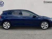 Used VW Golf VII Style 150 HP (110 kW) 2020 Atlantic blue Hatchback