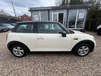 Used Mini Cooper Hatch 2015 White Hatchback