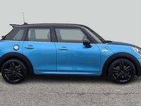 Begagnad Mini Cooper S Hatch 189 HK (139 kW) 2019 Blå Halvkombi
