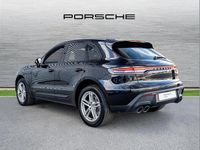 Used Porsche Macan 261 HP (191 kW) 2022 Black SUV