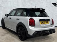 Usado Mini Cooper S Hatch 176 HP (129 kW) 2022 Prateado Citadino