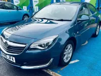 Used Vauxhall Insignia Design Edition 2015 Blue Hatchback