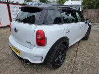 Begagnad Mini Cooper S 2012 Vit Halvkombi