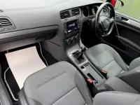 Used VW Golf VII SE 105 HP (77 kW) 2013 Red Hatchback