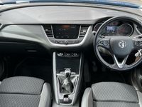 Used Vauxhall Grandland X SRi 131 HP (96 kW) 2021 SUV