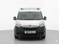 Used Vauxhall Combo 95 HP (69 kW) 2017 White MPV
