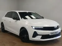 Used Vauxhall Astra 130 HP (95 kW) 2023 White Hatchback