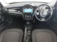 Usado Mini Cooper Classic 136 CV (100 kW) 2021 Blanco Utilitario
