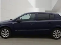 Used Vauxhall Astra Club 123 HP (90 kW) 2004 Blue Hatchback