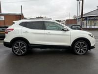 Used Nissan Qashqai N-TEC 2015 White SUV