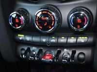 Usado Mini Cooper S Exclusive 189 HP (139 kW) 2019 Preto Citadino
