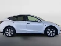 Used Tesla Model Y Standard Range 219 kW (299 HP) 2023 White SUV