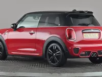 Usado Mini Cooper S Comfort 192 HP (141 kW) 2020 Vermelho Citadino