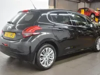 Used Peugeot 208 Allure 2017 Black Hatchback