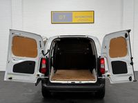 Used Peugeot Partner Premium 131 HP (96 kW) 2022 White MPV