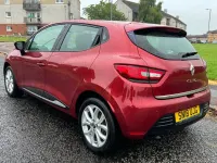 Used Renault Clio IV Dynamique 75 HP (55 kW) 2018 Red Hatchback