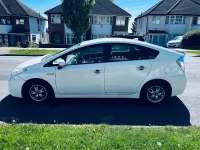 Used Toyota Prius 2016 White Hatchback