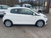 Used Peugeot 108 Active 68 HP (50 kW) 2015 White Hatchback