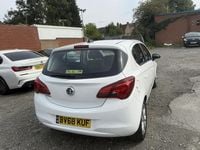 Second-hand Vauxhall Corsa 2018 Alb Hatchback