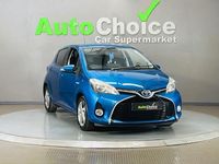 Used Toyota Yaris Hybrid 101 HP (74 kW) 2016 Blue Hatchback
