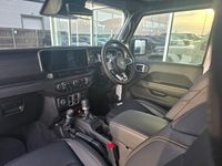 Used Jeep Wrangler Sahara 268 HP (197 kW) 2024 White SUV