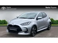 Used Toyota Yaris Hybrid Design 113 HP (83 kW) 2024 Silver Hatchback