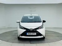 Used Toyota Aygo X-play 69 HP (50 kW) 2016 White Hatchback