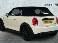 Używany Mini Cooper 134 KM (98 kW) 2017 Biały Hatchback