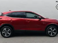 Used Nissan Qashqai N-Connecta 158 HP (116 kW) 2024 Red SUV