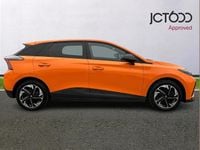 Used MG MG4 EV Trophy 150 kW (204 HP) 2022 Orange Hatchback