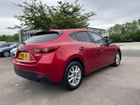 Usado Mazda 3 165 HP (121 kW) 2015 Vermelho Citadino