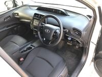 Used Toyota Prius 136 HP (100 kW) 2024 Silver Hatchback