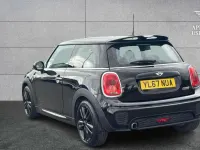 Used Mini Cooper Hatch 134 HP (98 kW) 2017 Black Hatchback