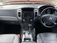 Used Mitsubishi Shogun 190 HP (139 kW) 2017 SUV