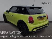 Used Mini Cooper Classic 134 HP (98 kW) 2023 Yellow Hatchback