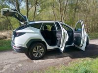 Used Hyundai Tucson SE 2022 White SUV