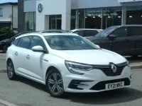 Used Renault Mégane IV Iconic 2021 White Estate