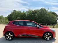 Used Renault Clio Dynamique 90 HP (66 kW) 2015 Red Hatchback