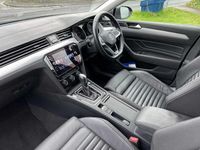 used VW Passat Estate (2020/20)SEL 2.0 TDI Evo SCR 150PS DSG auto 5d