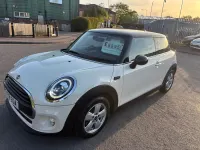 Used Mini Cooper D Hatch 2018 White Hatchback