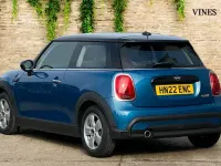 Używany Mini Cooper Classic 134 KM (98 kW) 2022 Niebieski Hatchback