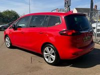 Used Vauxhall Zafira SRi 140 HP (102 kW) 2017 Red MPV