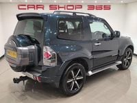 Used Mitsubishi Shogun 187 HP (137 kW) 2015 Grey SUV