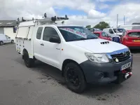Used Toyota HiLux 144 HP (105 kW) 2013 White Pickup